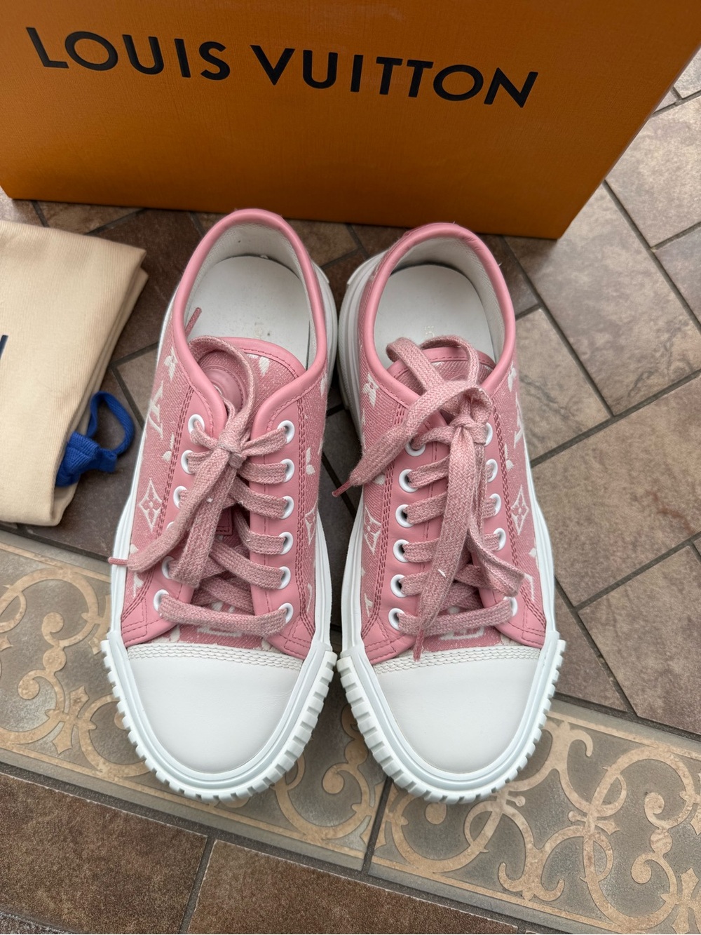Louis Vuitton Pink Monogram Canvas Low-Top Sneaker (Pink & White) - Picture 6 of 10